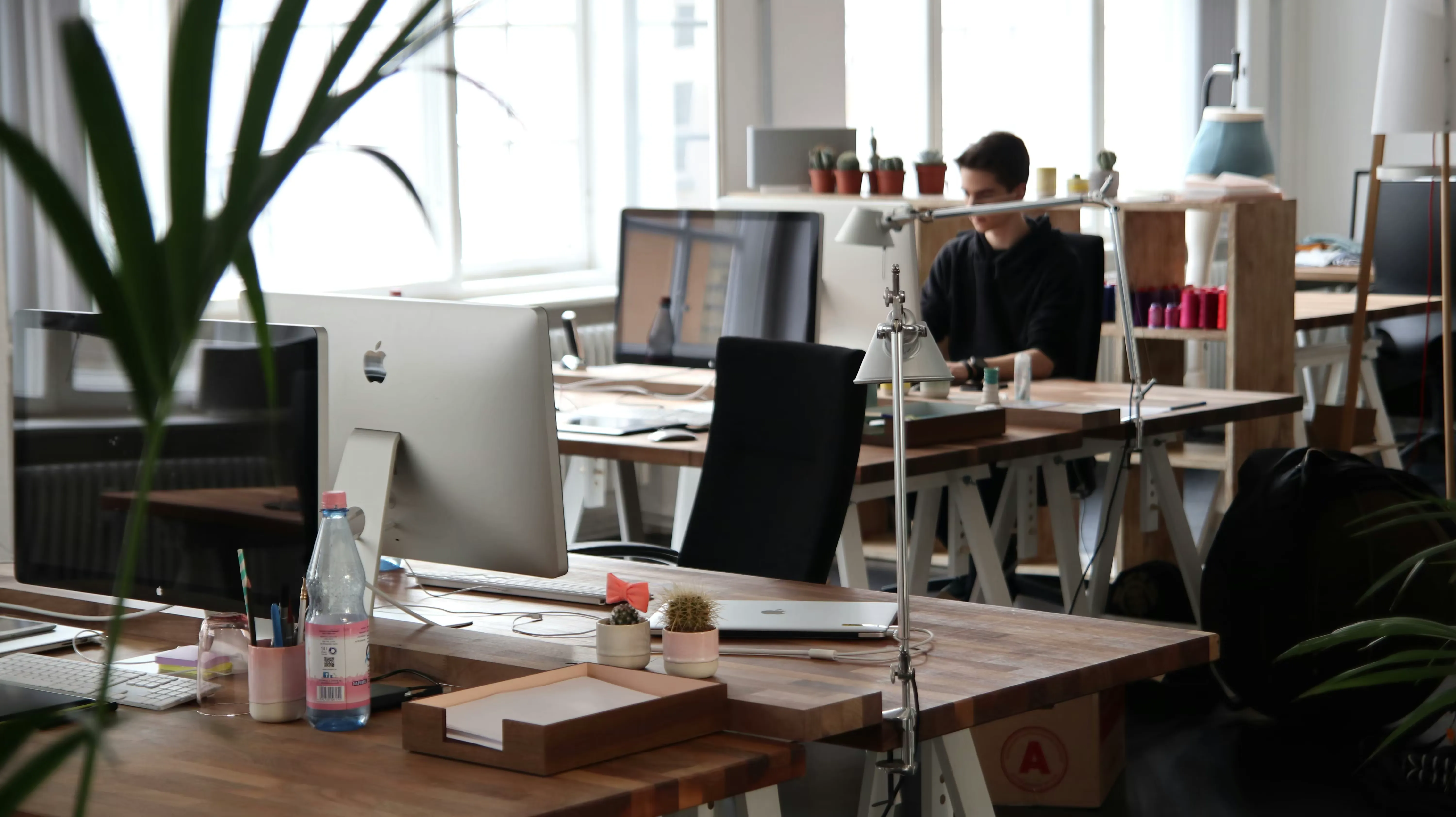 Day shift team collaboration in modern office